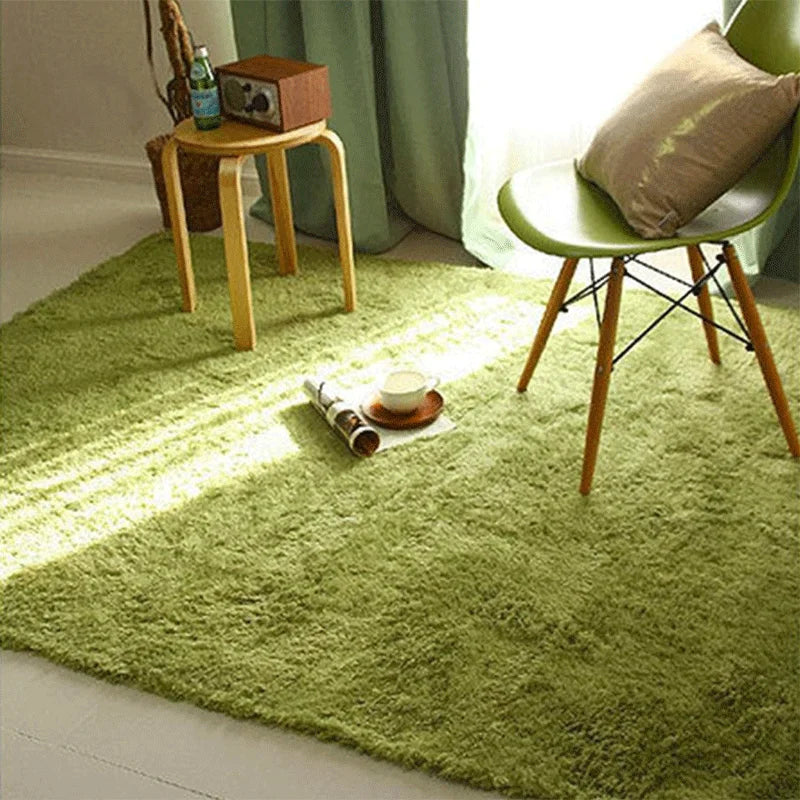 Summer Green Shaggy Rug: Soft, Large Area Rug for Kids' Bedrooms and Living Rooms