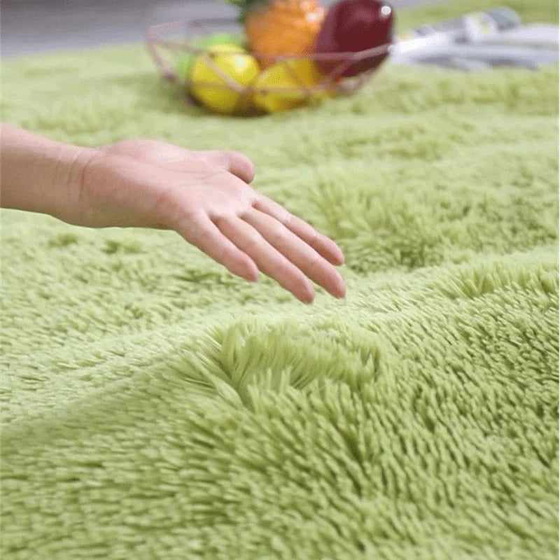 Summer Green Shaggy Rug: Soft, Large Area Rug for Kids' Bedrooms and Living Rooms